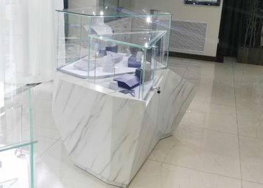 Wooden Jewelry Showroom Display Cases Fashion Diamond Shape With LED Lightings