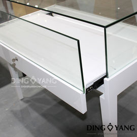 Glossy White OEM Lockable Jewellery Shop Display Counters