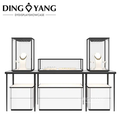 Modern Fashion Style Glass Luxury Upscale Jewellery Shop Showcase With Low Power Consumption Lights